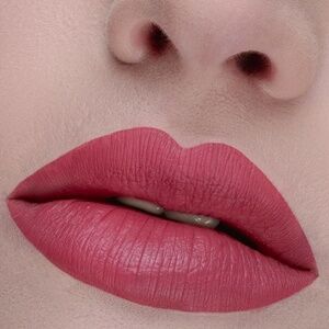 Sigma Beauty "Awaken" mini liquid lipstick